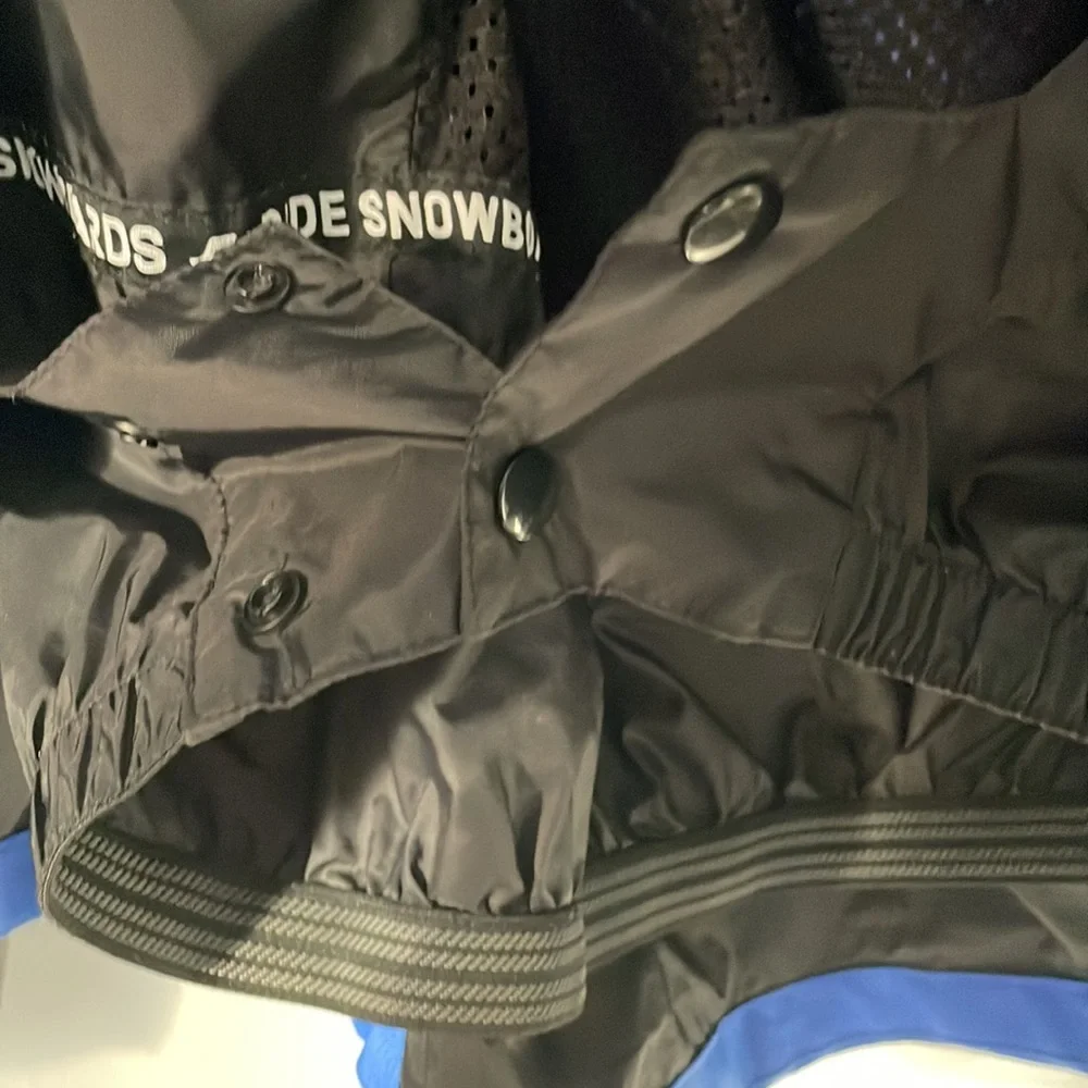 Snowboard jacket - Picture 7 of 10